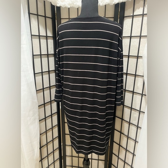 Chico's BLACK STRIPE T SHIRT DRESS QUARTER SLEEVES, WOMEN SIZE M - Picture 4 of 9